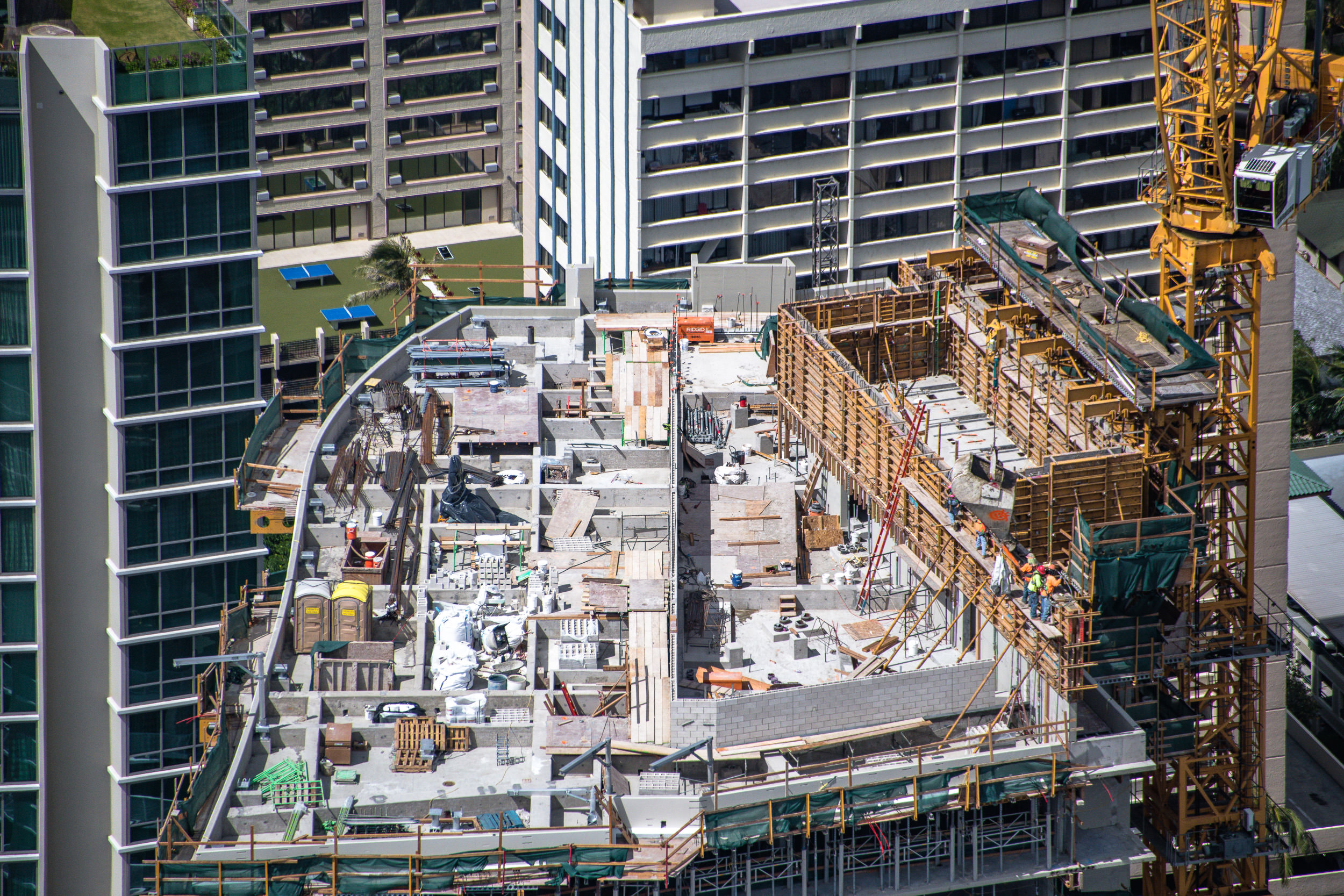 roof construction on waikiki hotel